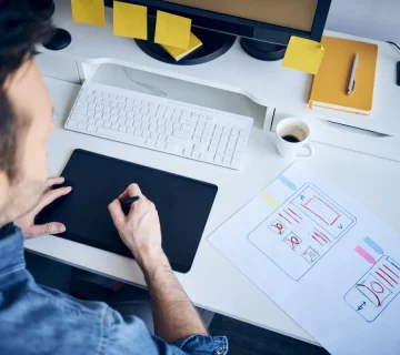 اگر بخوام یاد بگیرم بهتره یا بدم به شرکت مثل بهین آوا یادگیری یا برون سپاری